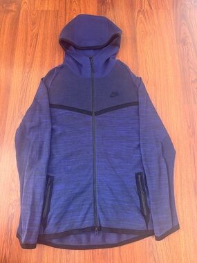 Nike Men's Navy/Black Full-Zip Hooded Performance Jacket